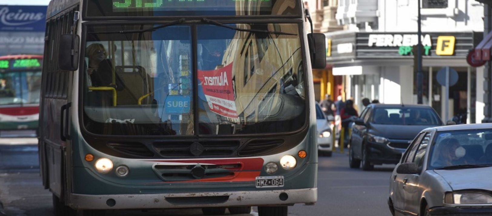 Imagen de la noticia: La UTA suspende el servicio de colectivos el domingo por seguridad