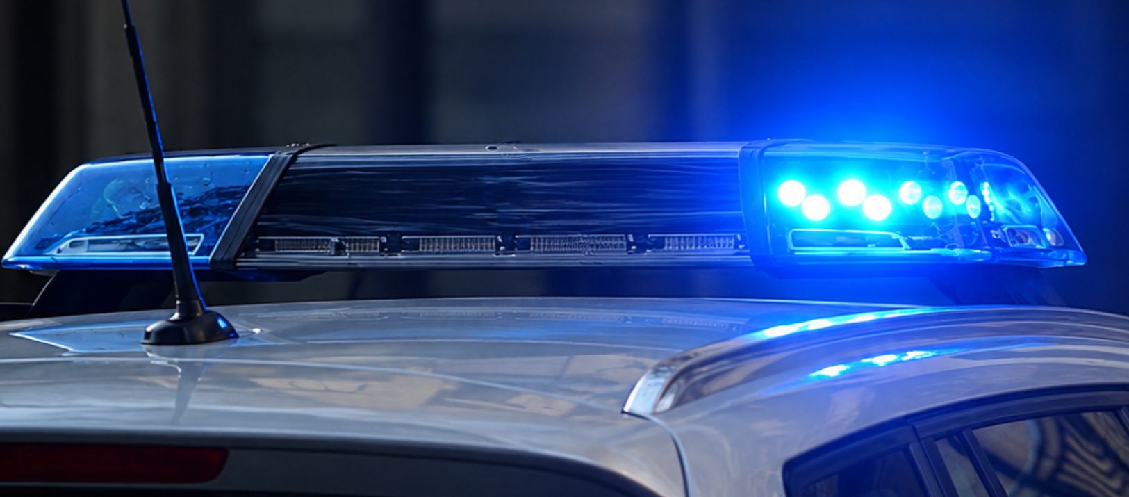 Imagen de la noticia: Chocó con su auto, se negó a hacer el test de alcoholemia y terminó detenida