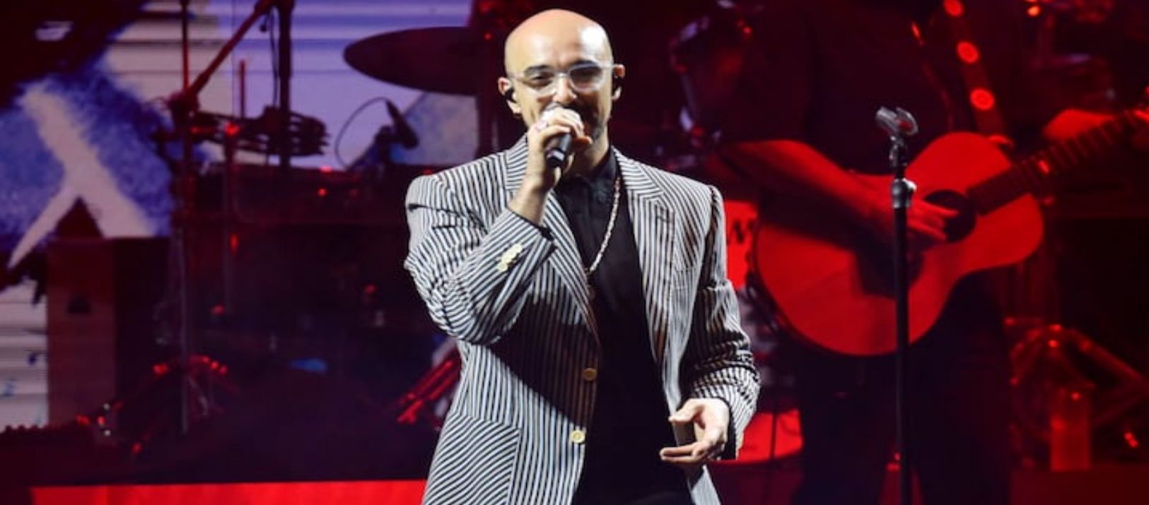 Imagen de la noticia: Abel Pintos celebró sus 30 años de carrera con un show en Paraguay
