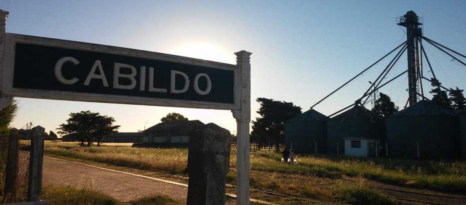 Imagen de la noticia: Se realizó el acto por el 123º aniversario de la vecina localidad de Cabildo