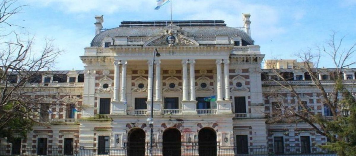 Imagen de la noticia: El viernes habrá asueto administrativo en Provincia
