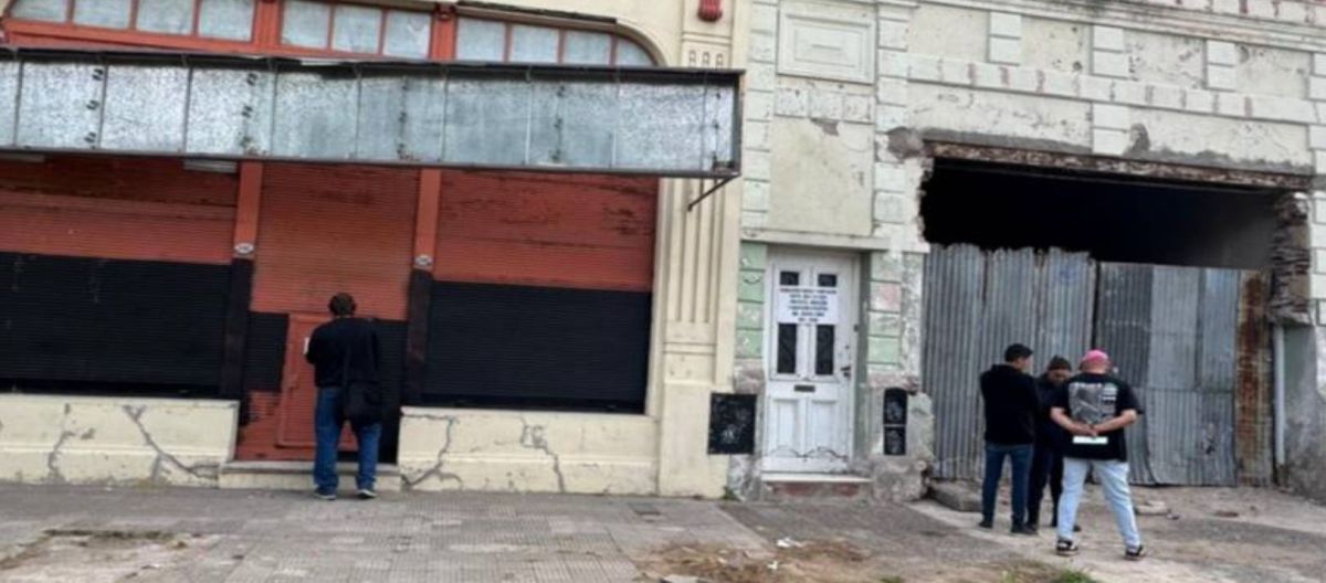Imagen de la noticia: Caos en calle Soler: desalojaron a 150 personas de un after