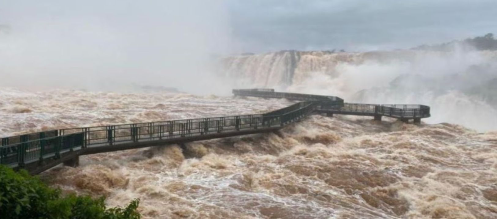 Imagen de la noticia: Las impresionantes imágenes de las Cataratas desde el lado brasileño
