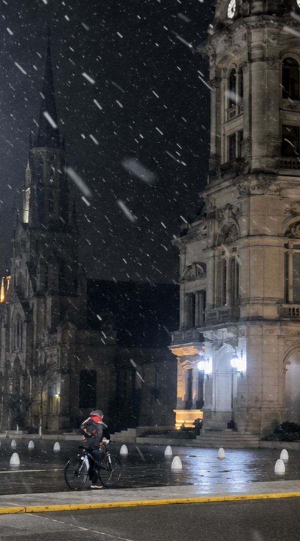 Imagen de la noticia: La nieve sorprendió a los habitantes de Tres Arroyos