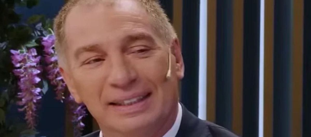 Imagen de la noticia: “¡Los mataste a todos!”: el halago de Mirtha a Diego Santilli