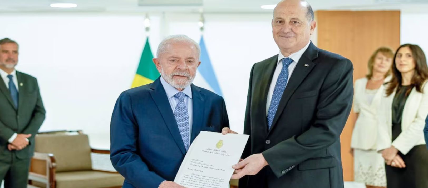 Imagen de la noticia: Tensión diplomática: Brasil pidió la salida del embajador argentino