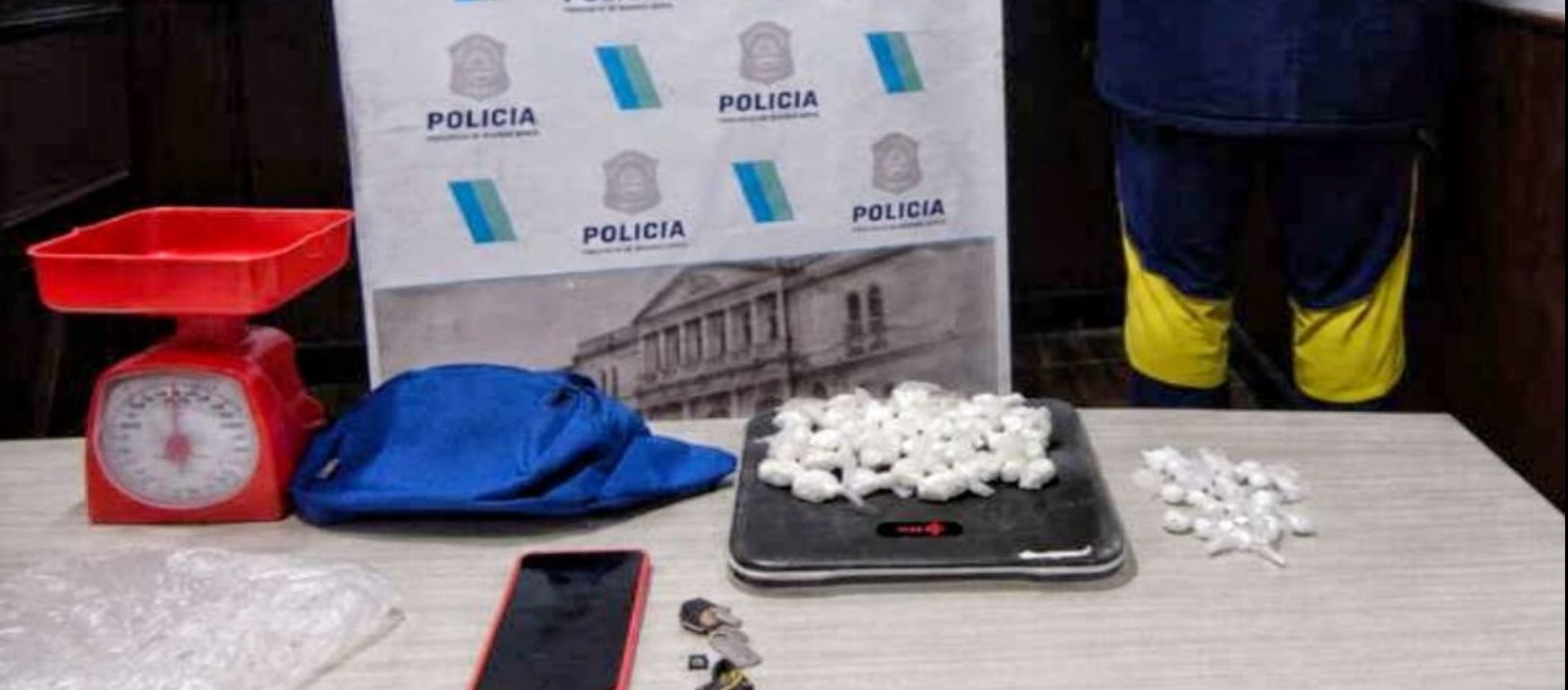 Imagen de la noticia: Detuvieron a un hombre con 50 bochas de cocaína en Carmen de Patagones