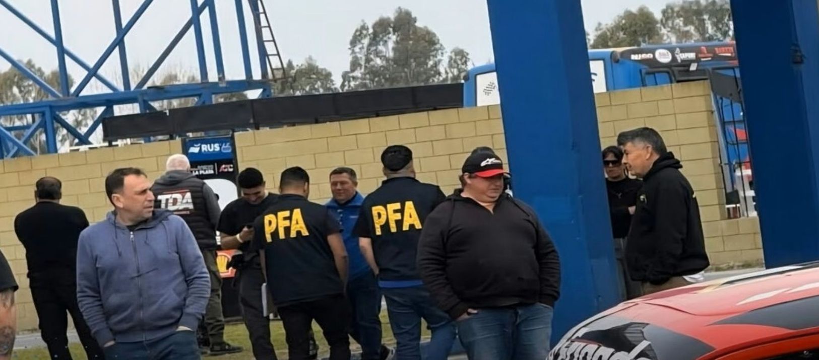 Imagen de la noticia: Clausuraron el Autódromo Roberto Mouras y suspendieron las carreras