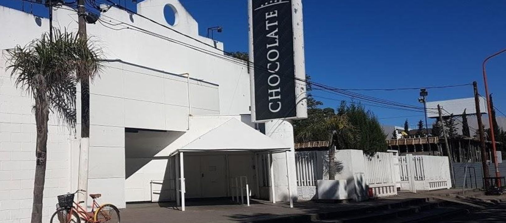 Imagen de la noticia: Dos jóvenes detenidos tras robar en el boliche Chocolate