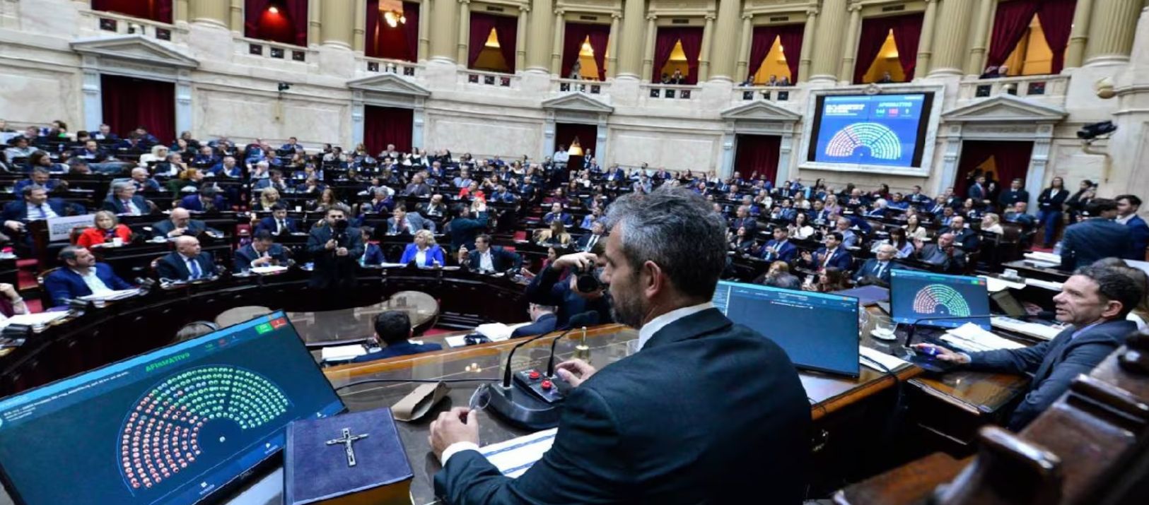 Imagen de la noticia: Ley de Tierras: la oposición ratificó su plan para derogar el DNU de Milei