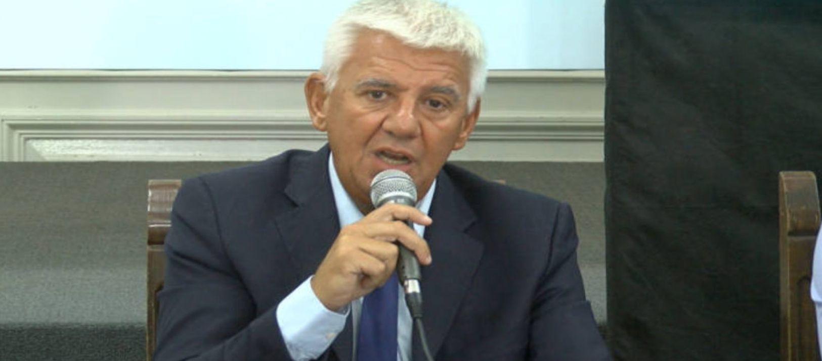 Imagen de la noticia: Alejandro Dichiara cruzó la quita de la Zona Fría: “Golpea al interior”