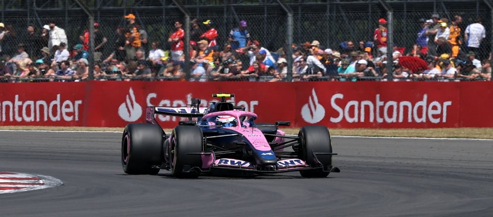 Imagen de la noticia: Franco Colapinto tuvo una gran actuación y terminó 9º en el GP de Gran Bretaña