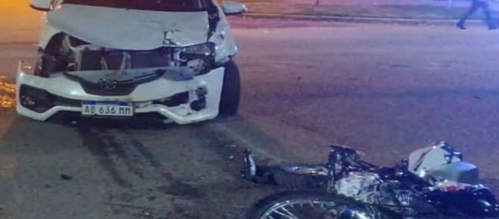 Imagen de la noticia: Una joven de 20 años quedó internada tras un choque en Punta Alta