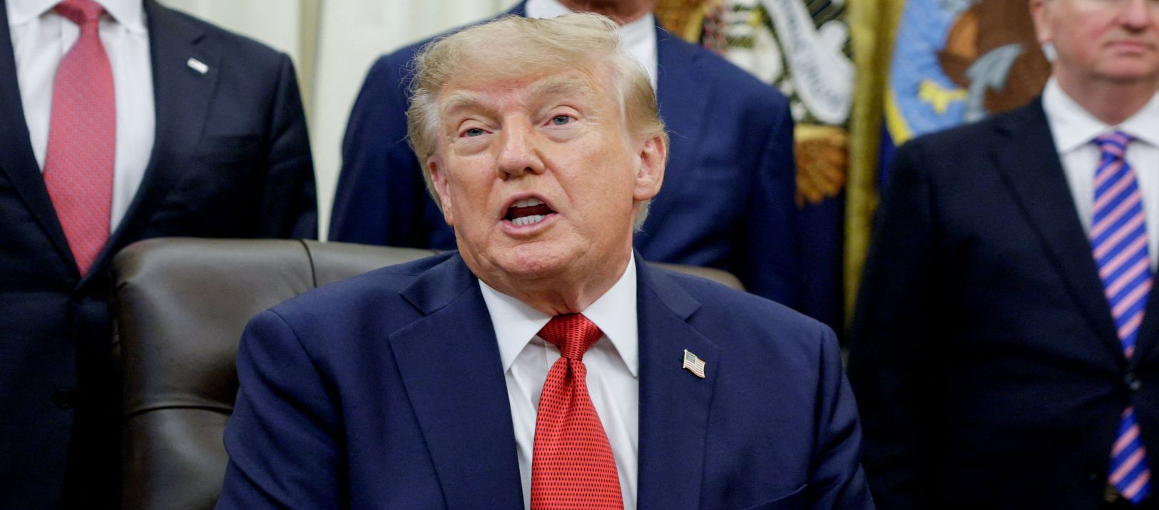 Imagen de la noticia: Donald Trump quiere cambiarle el nombre a la inteligencia artificial