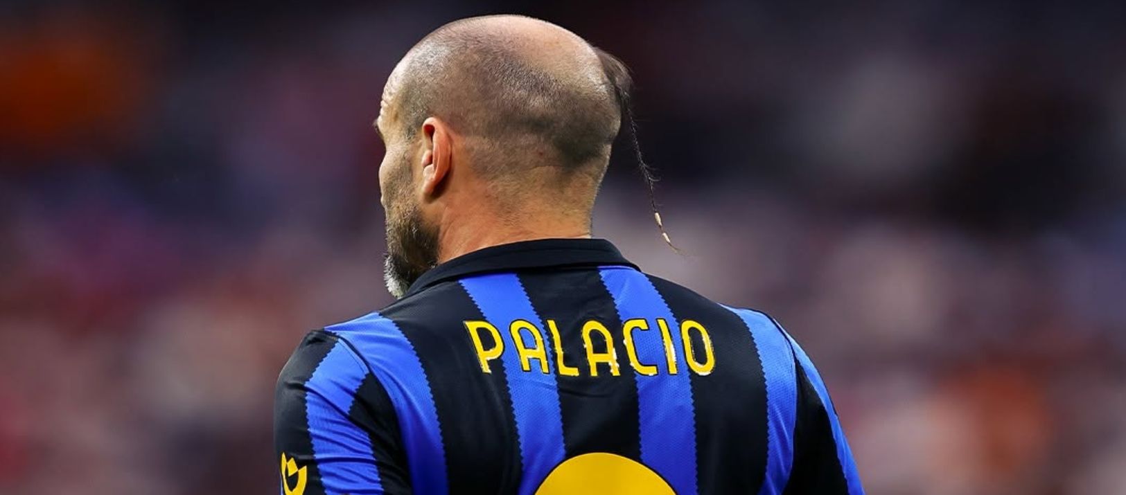Imagen de la noticia: Palacio volvió a jugar para el Inter en un partido de leyendas ante Real Madrid