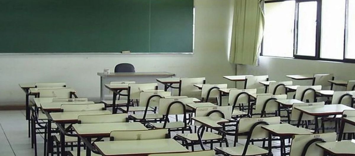 Imagen de la noticia: Masajes en la Escuela 21: el docente está licenciado desde el martes