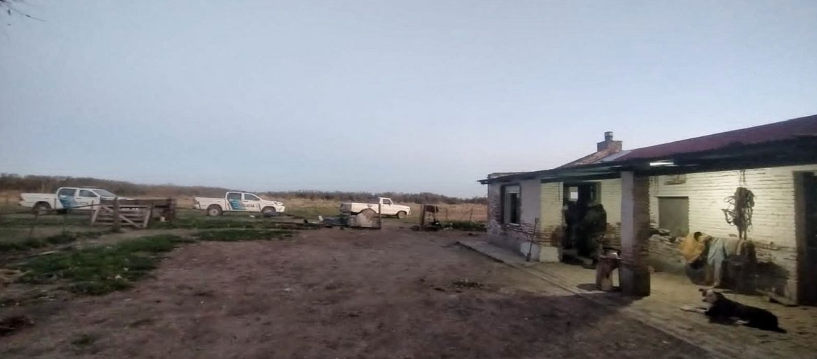 Imagen de la noticia: Allanaron un establecimiento rural en Mayor Buratovich por una causa de abigeato