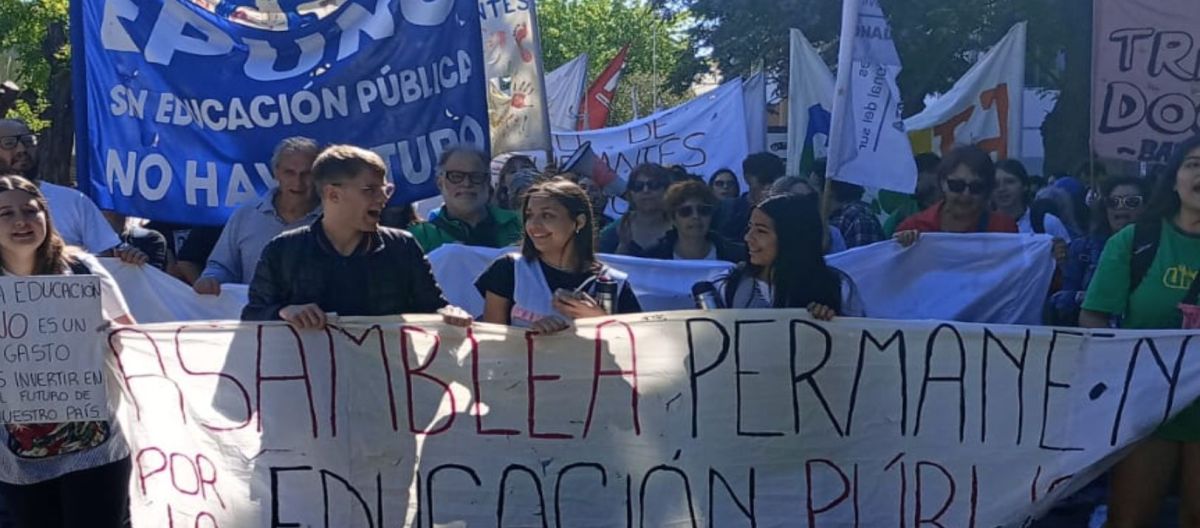 Imagen de la noticia: Paro Universitario: importante marcha hasta la plaza Rivadavia