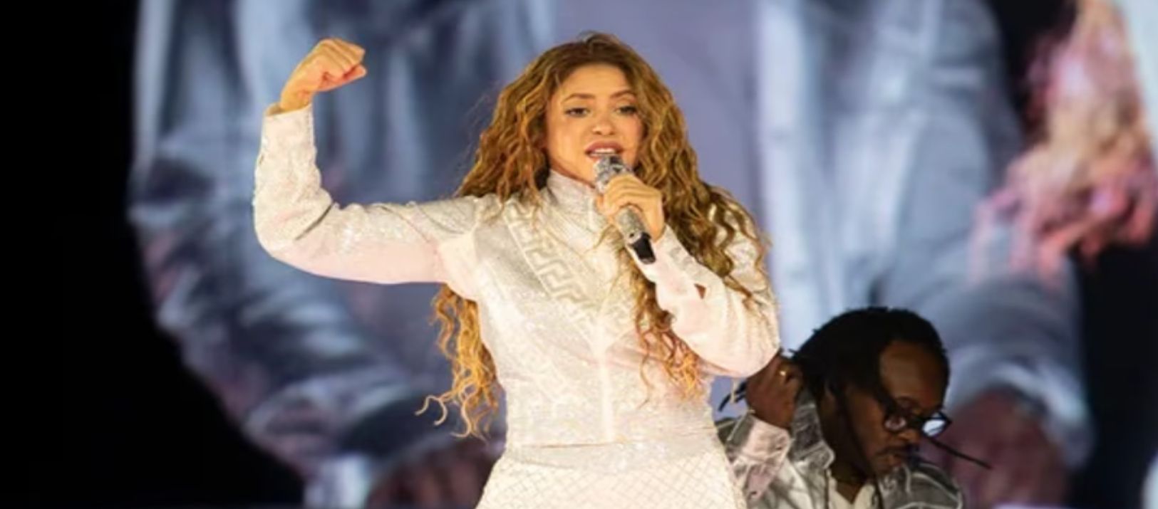 Imagen de la noticia: Shakira anuncia una inversión millonaria para reconstruir escuelas en Colombia