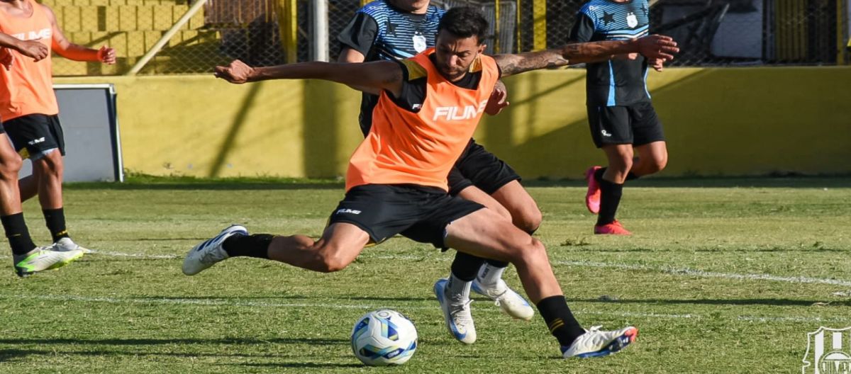 Imagen de la noticia: Olimpo le ganó 3 a 0 a San Francisco en su segundo amistoso