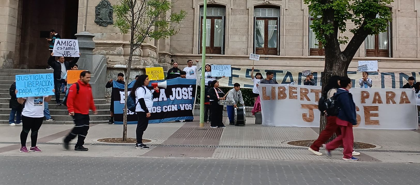 Imagen de la noticia: Familiares de José Salazar hicieron una nueva marcha pidiendo por su libertad