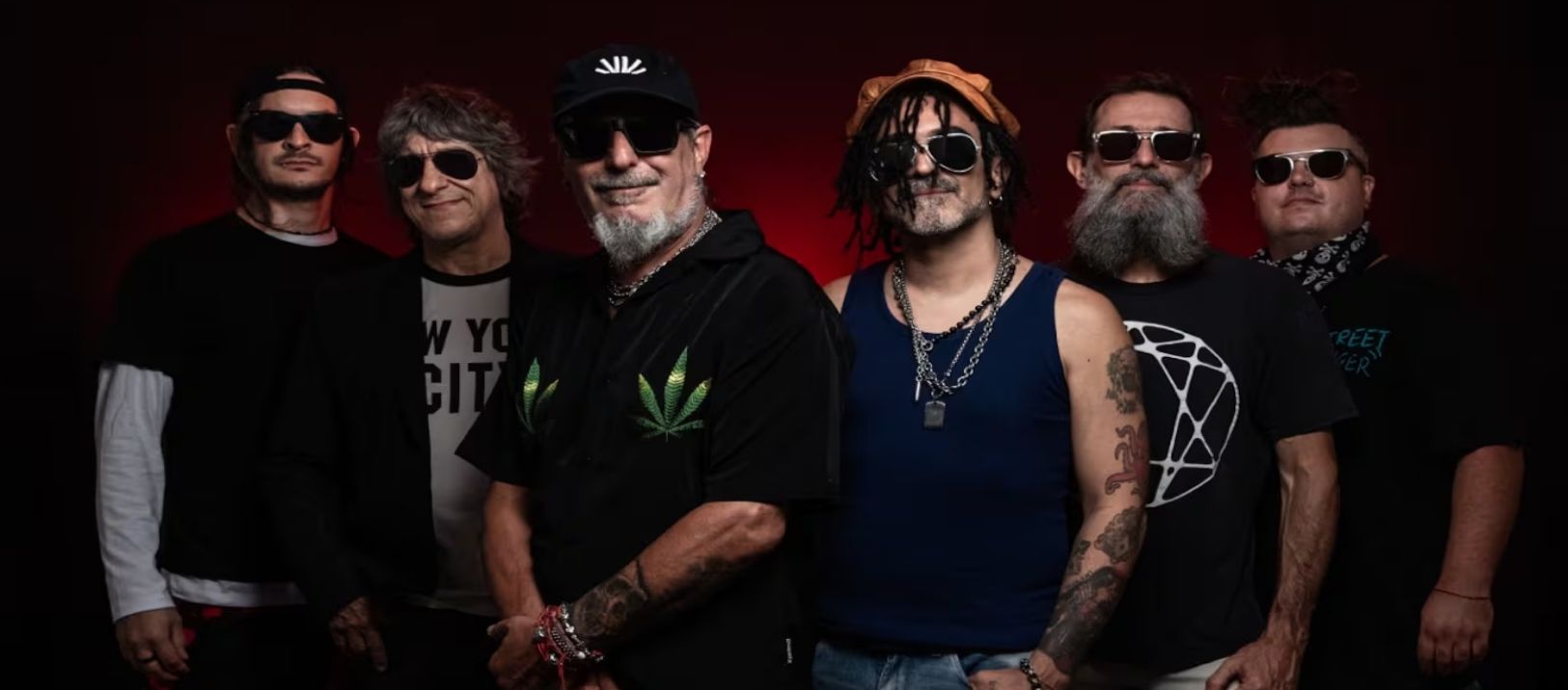 Imagen de la noticia: Kapanga lanzó "30 Años de Perlas", un disco con ocho temas y nueve invitados