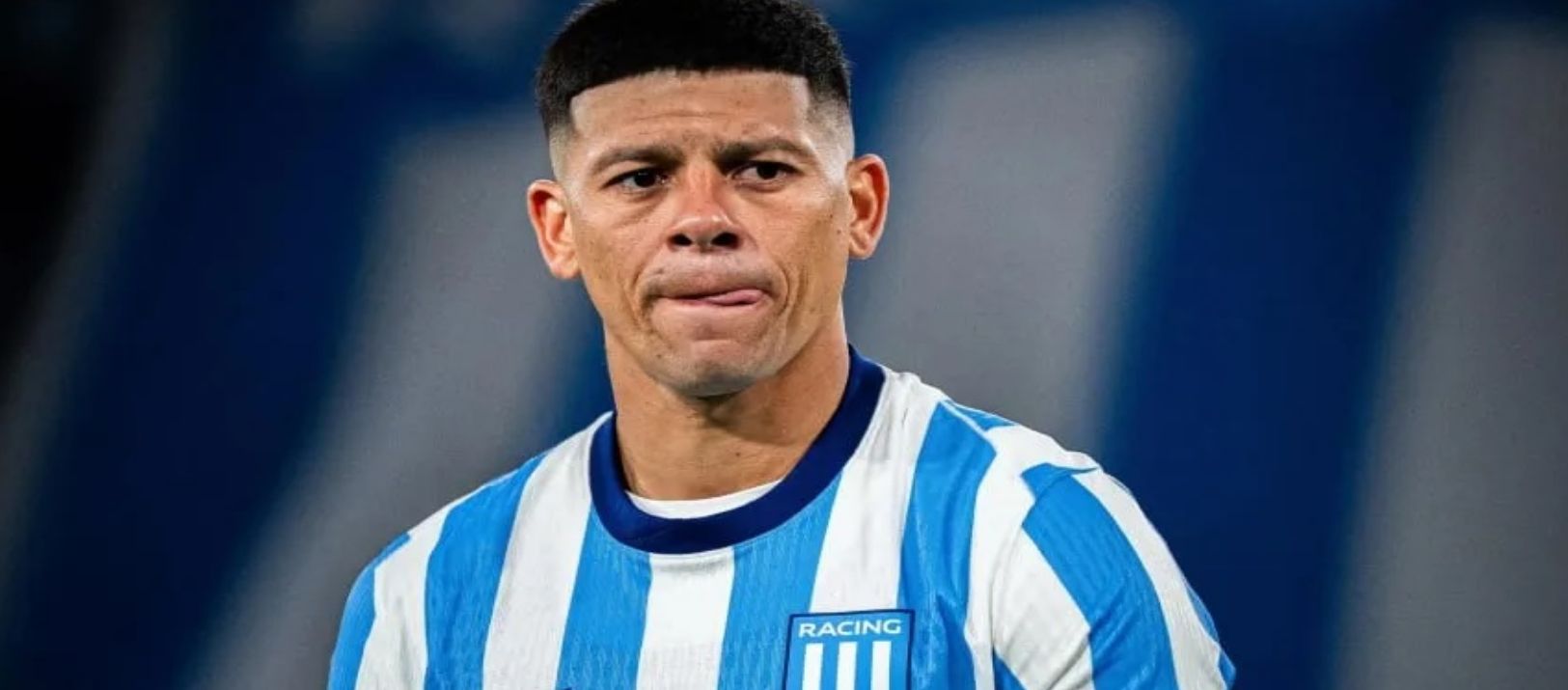 Imagen de la noticia: Rojo dio luz verde y Estudiantes llamó a Racing para repatriarlo para la Copa