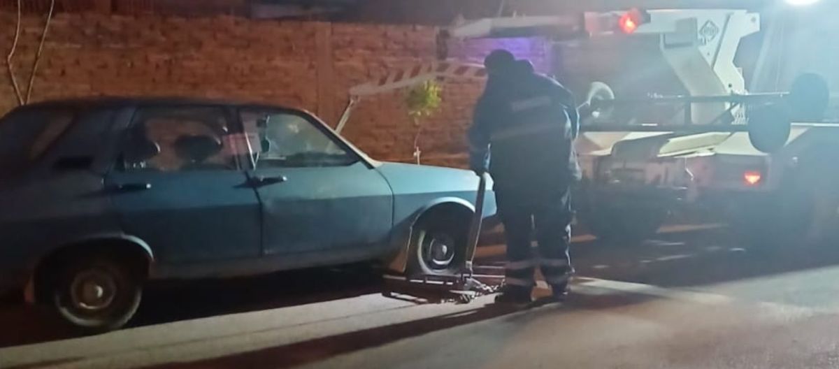 Imagen de la noticia: Lo pararon en un control, no tenía seguro y quiso sobornar a la policía