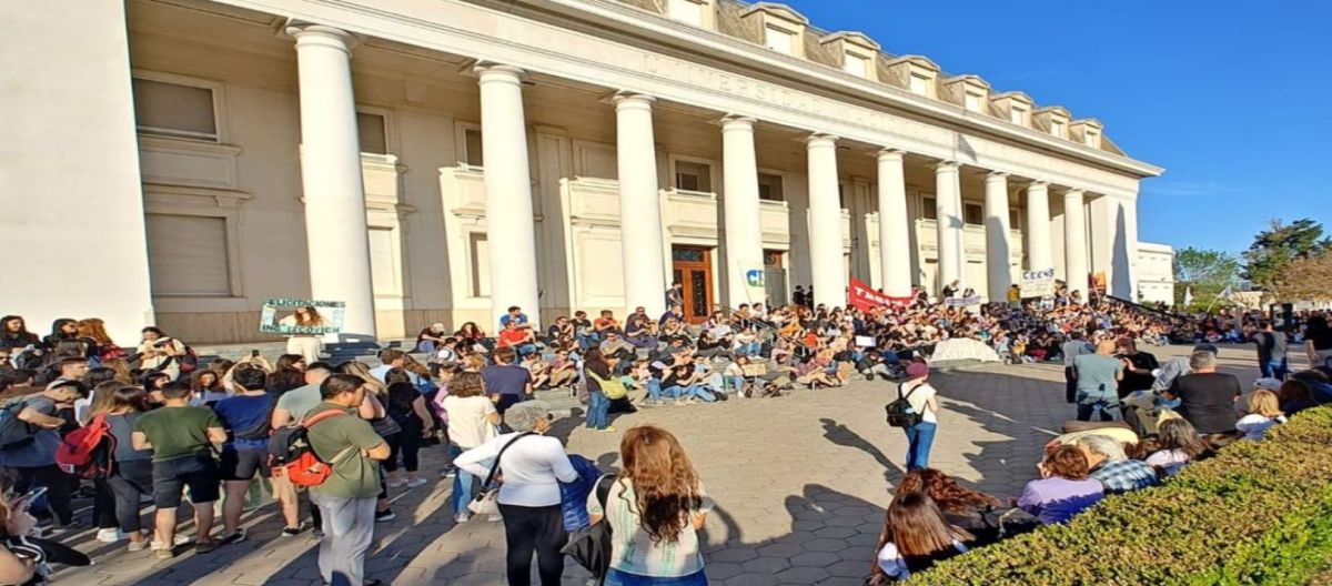 Imagen de la noticia: El lunes se abren las inscripciones para cursar las carreras de la UNS en 2026