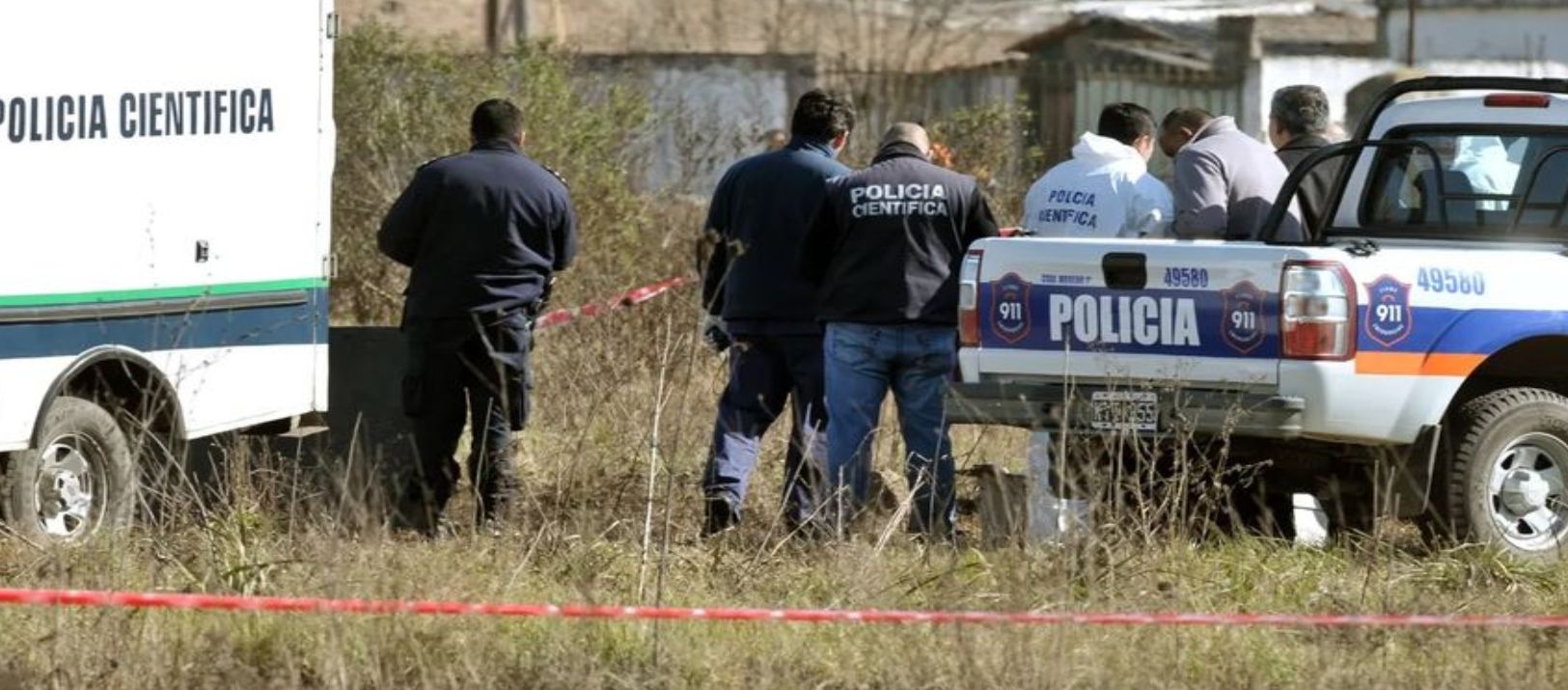 Imagen de la noticia: Encuentran a un hombre ahogado en el arroyo Napostá e investigan su identidad