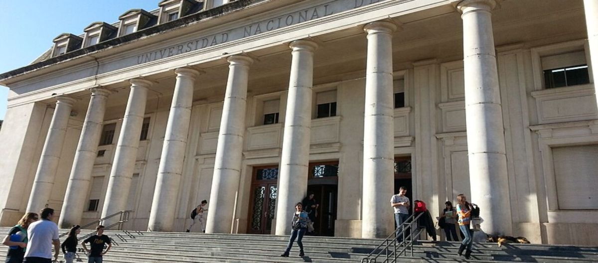 Imagen de la noticia: Estudiar en Bahía durante 2025 fue un 27.2% más caro que el año anterior