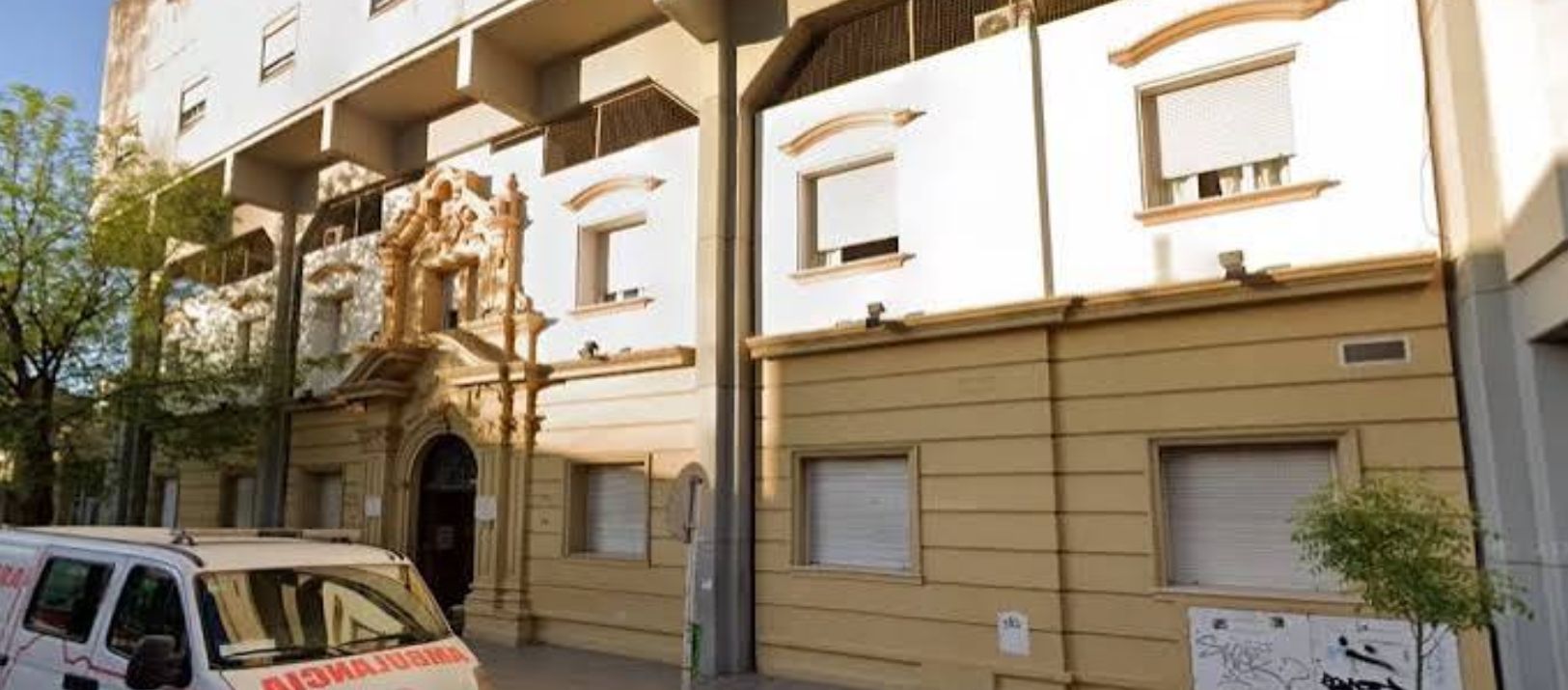 Imagen de la noticia: Choque en Parera y Fragata Sarmiento: un jubilado fue hospitalizado