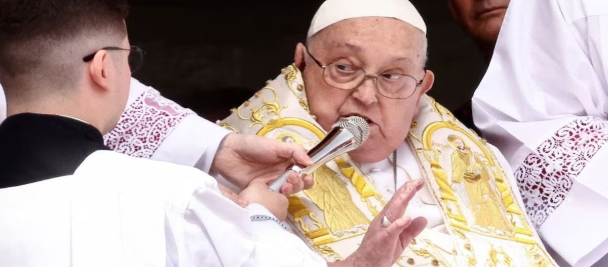 Imagen de la noticia: El papa Francisco participó de la misa de Pascuas