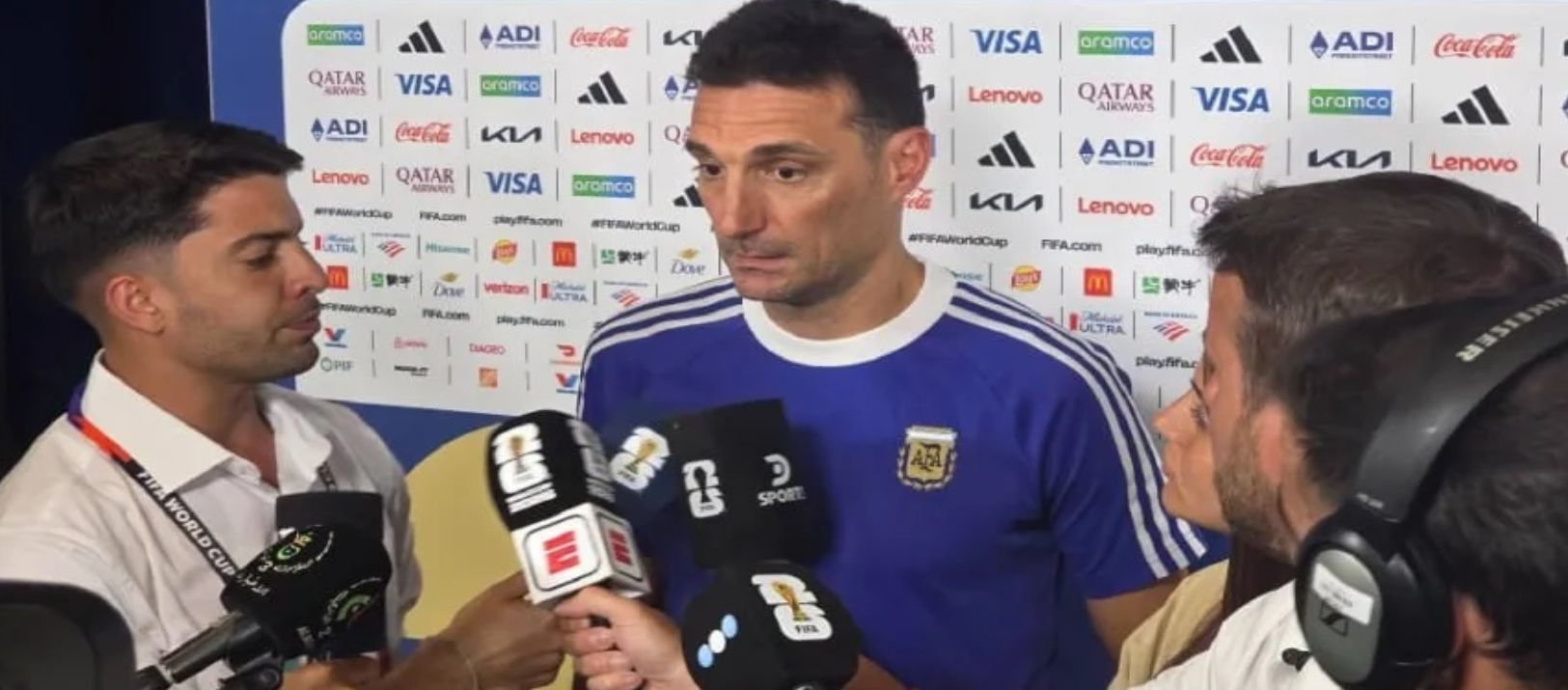 Imagen de la noticia: Lionel Scaloni no dio el equipo, pero confirmó a "Dibu" Martínez para el debut