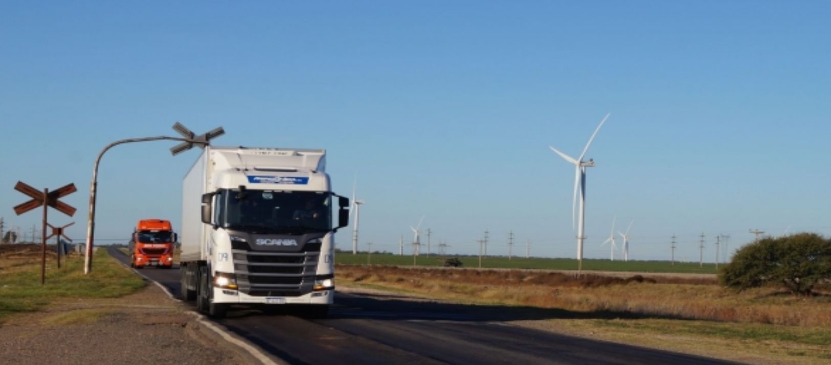 Imagen de la noticia: Cortan el paso a nivel de la Ruta 51 en inmediaciones de Corti