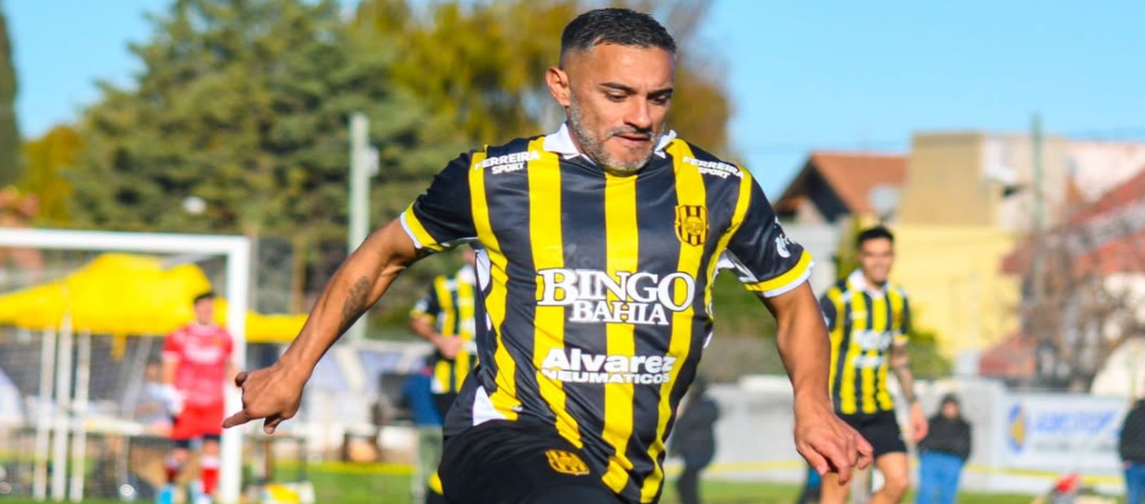 Imagen de la noticia: Federal: para evitar el Día del Padre, Olimpo y Villa Mitre jugarán el sábado