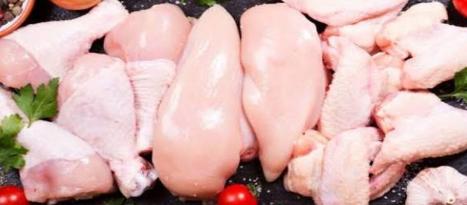 Imagen de la noticia: Cada vez más familias eligen el pollo por los costos de la carne
