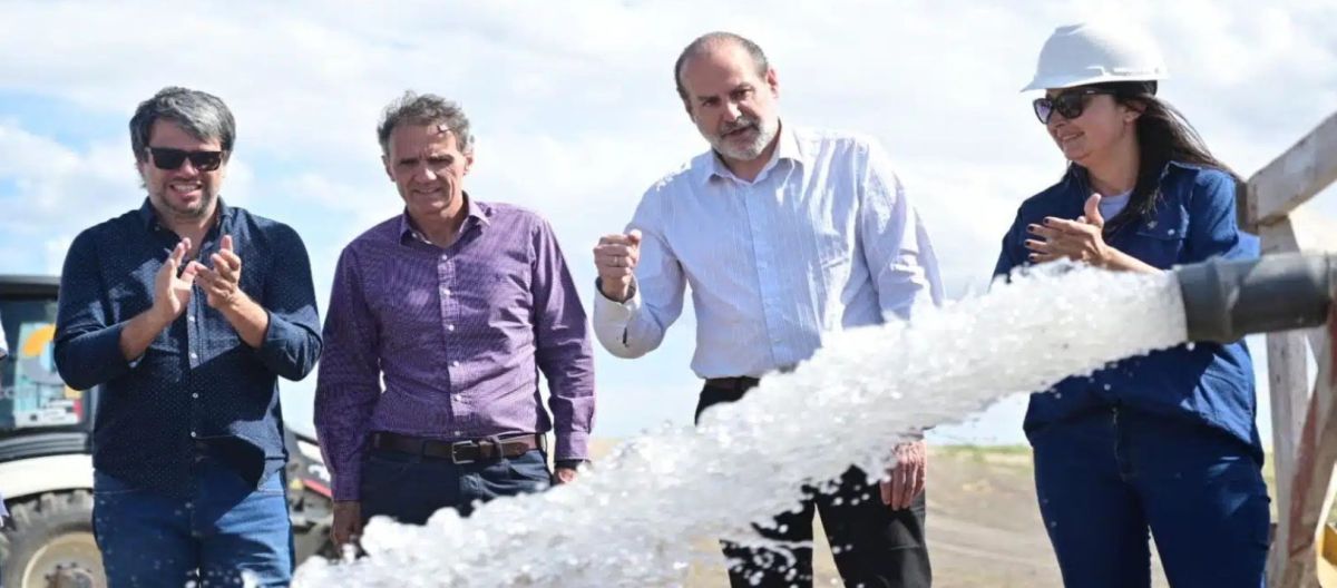 Imagen de la noticia: Vecinos le piden a Susbielles que intervenga ABSA y cumpla lo que prometió