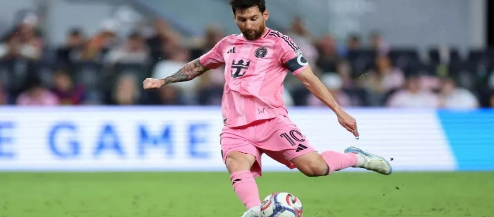Imagen de la noticia: A cuántos goles quedó Lionel Messi de romper un nuevo récord histórico