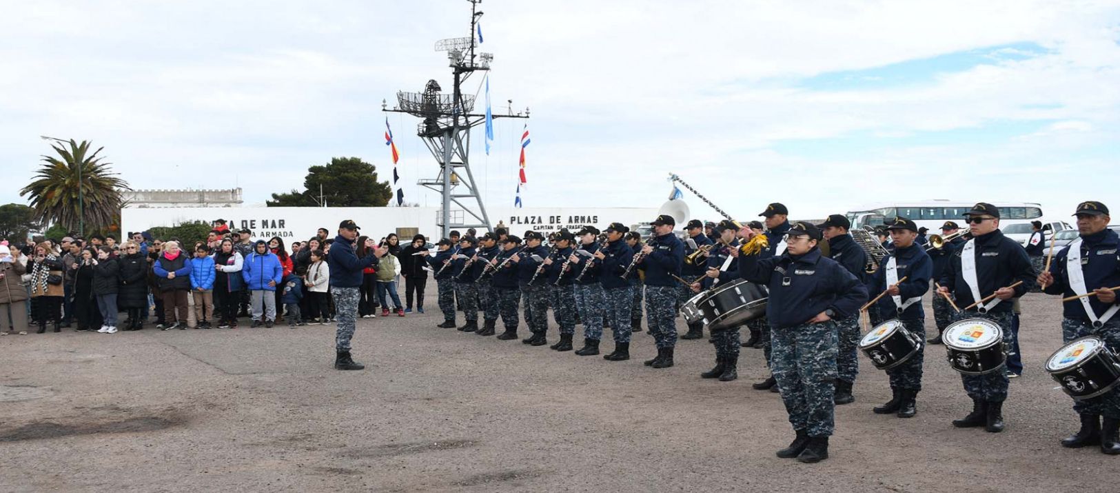 Imagen de la noticia: Curso de Integración: la Armada incorpora a jóvenes que residan en Bahía Blanca
