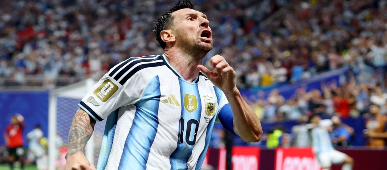 Imagen de la noticia: A días del partido despedida, la UBA nombró Doctor Honoris Causa a Lionel Messi